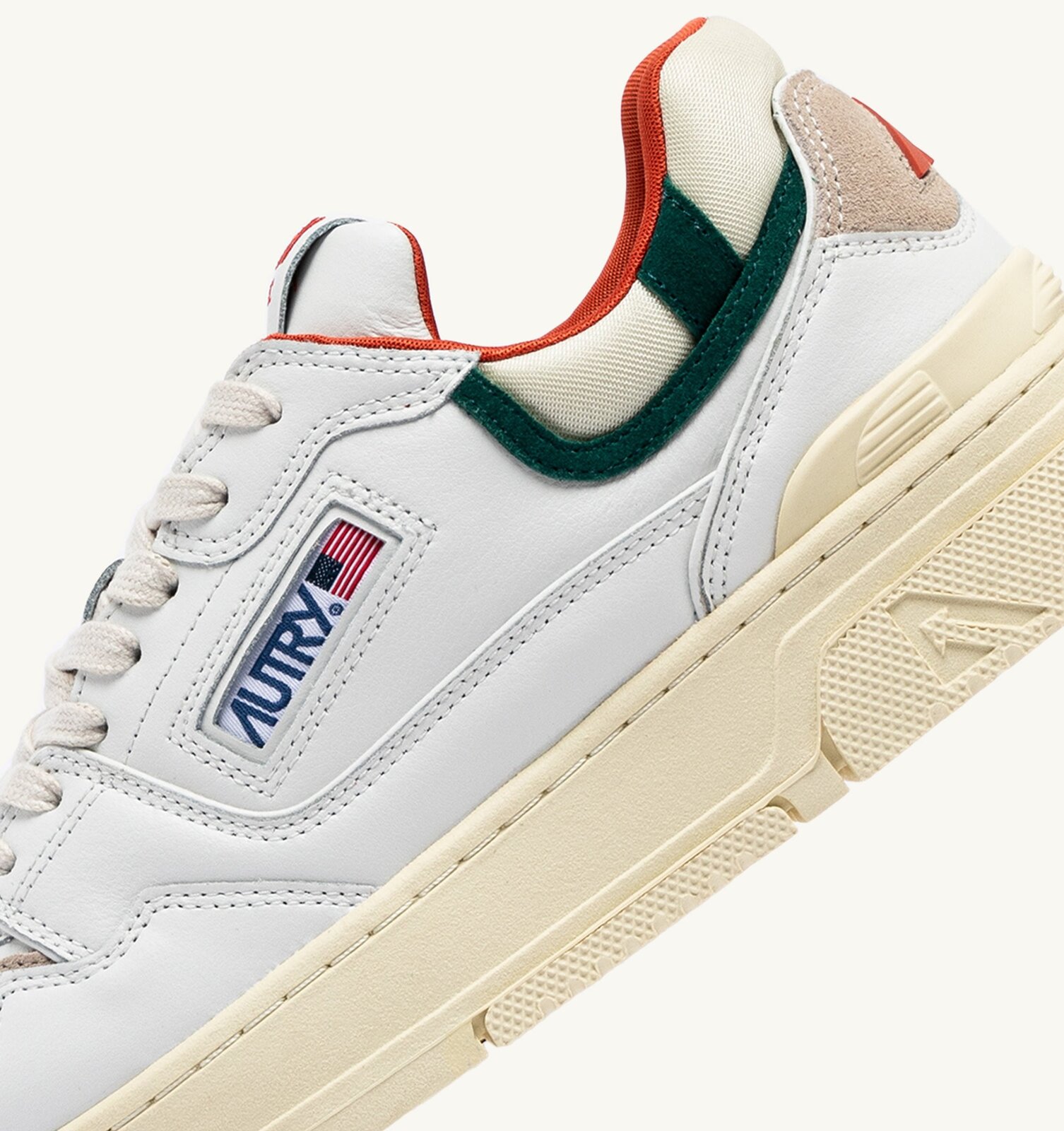 CLC Low en cuir blanc et daim Forest