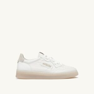 Medalist Low en toile blanche