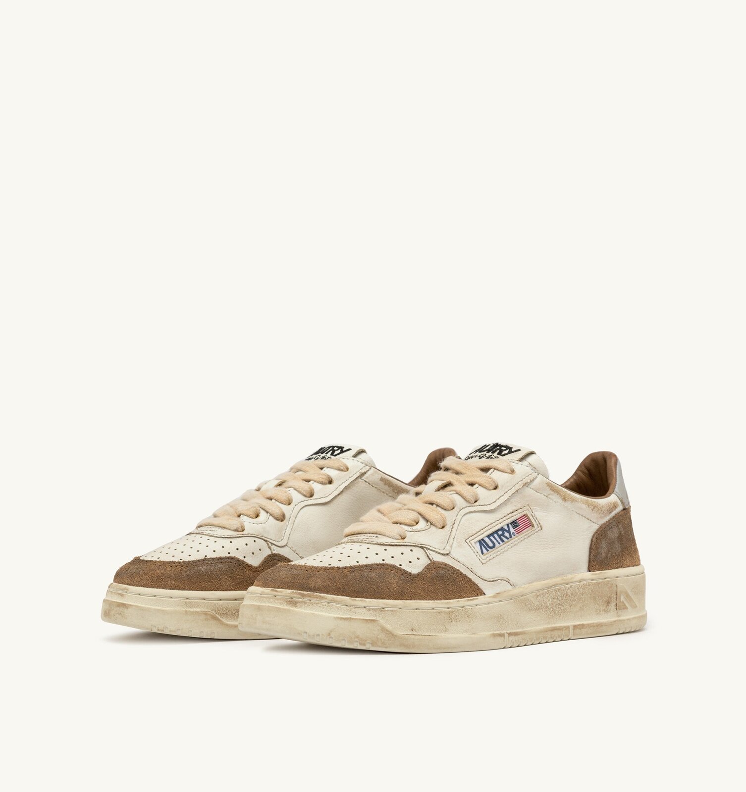 Medalist Low Super Vintage en cuir et daim cognac et Microchip