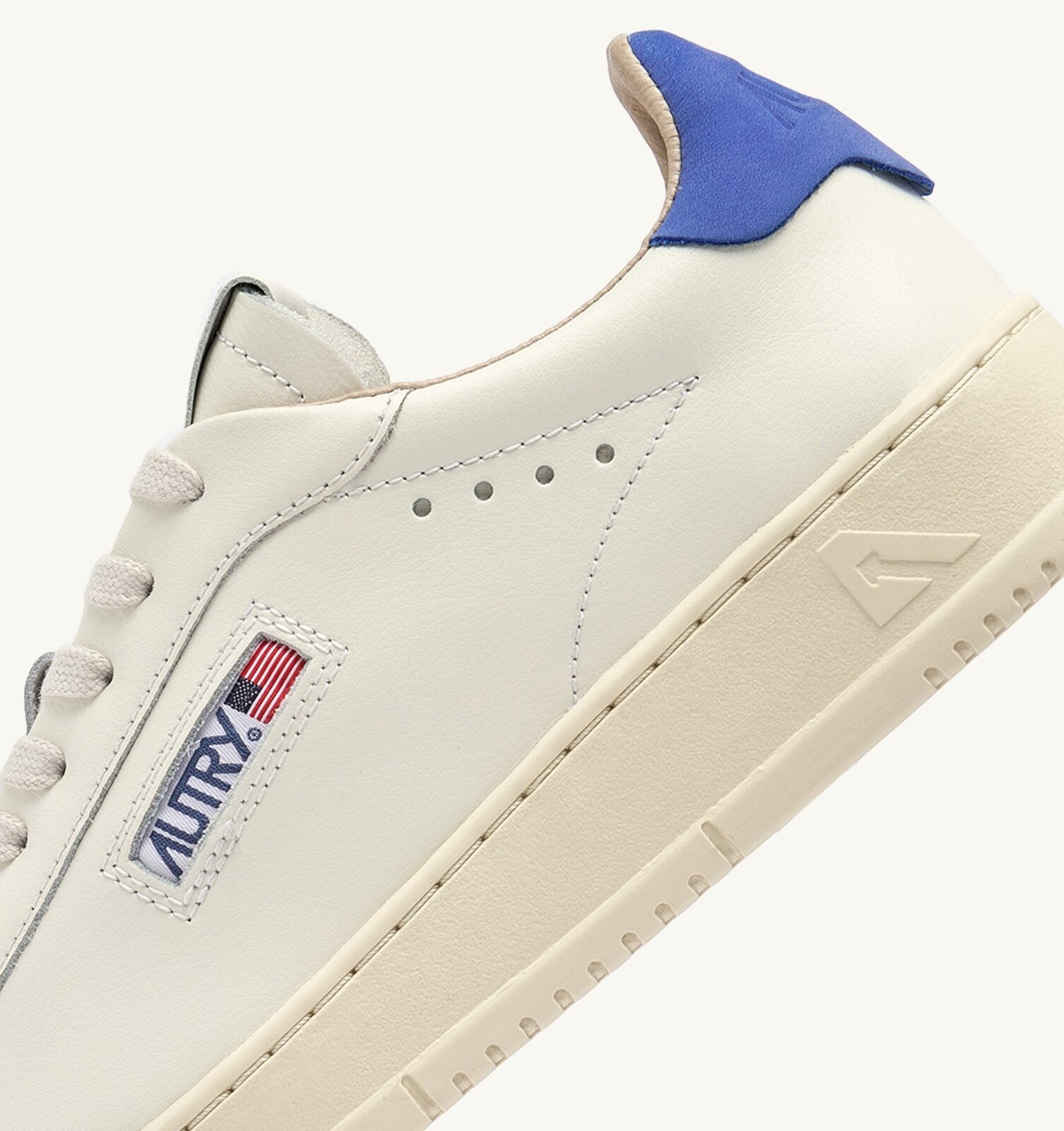 Dallas Low en cuir coloris Marshmallow et bleu