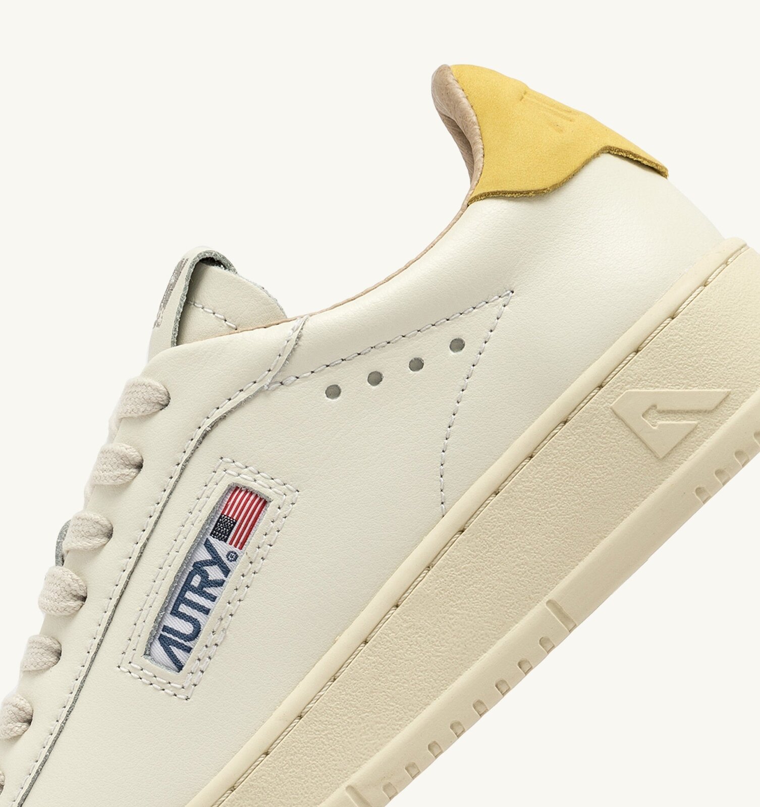 Dallas Low en cuir coloris Marshmallow et Buttercup