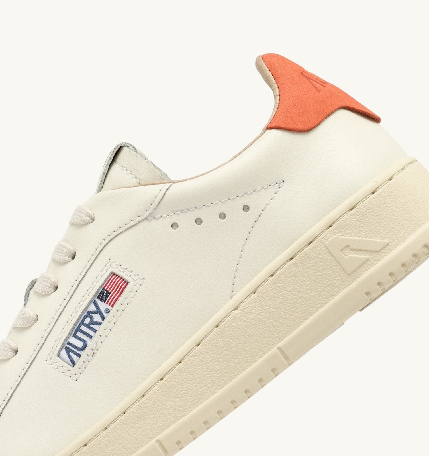 Dallas Low en cuir coloris Marshmallow et Orangeade