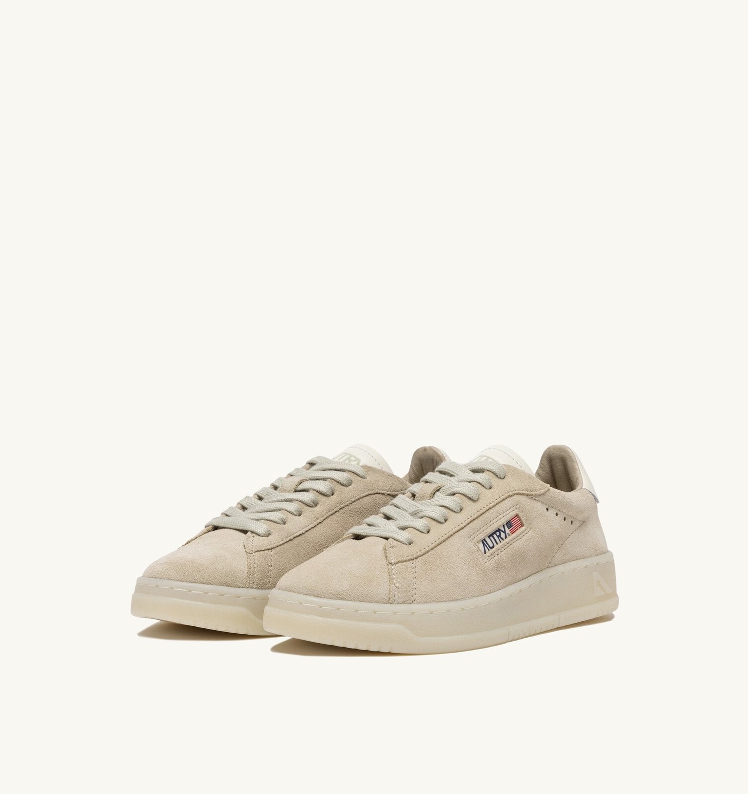 Dallas Low en daim Marshmallow et Papyrus