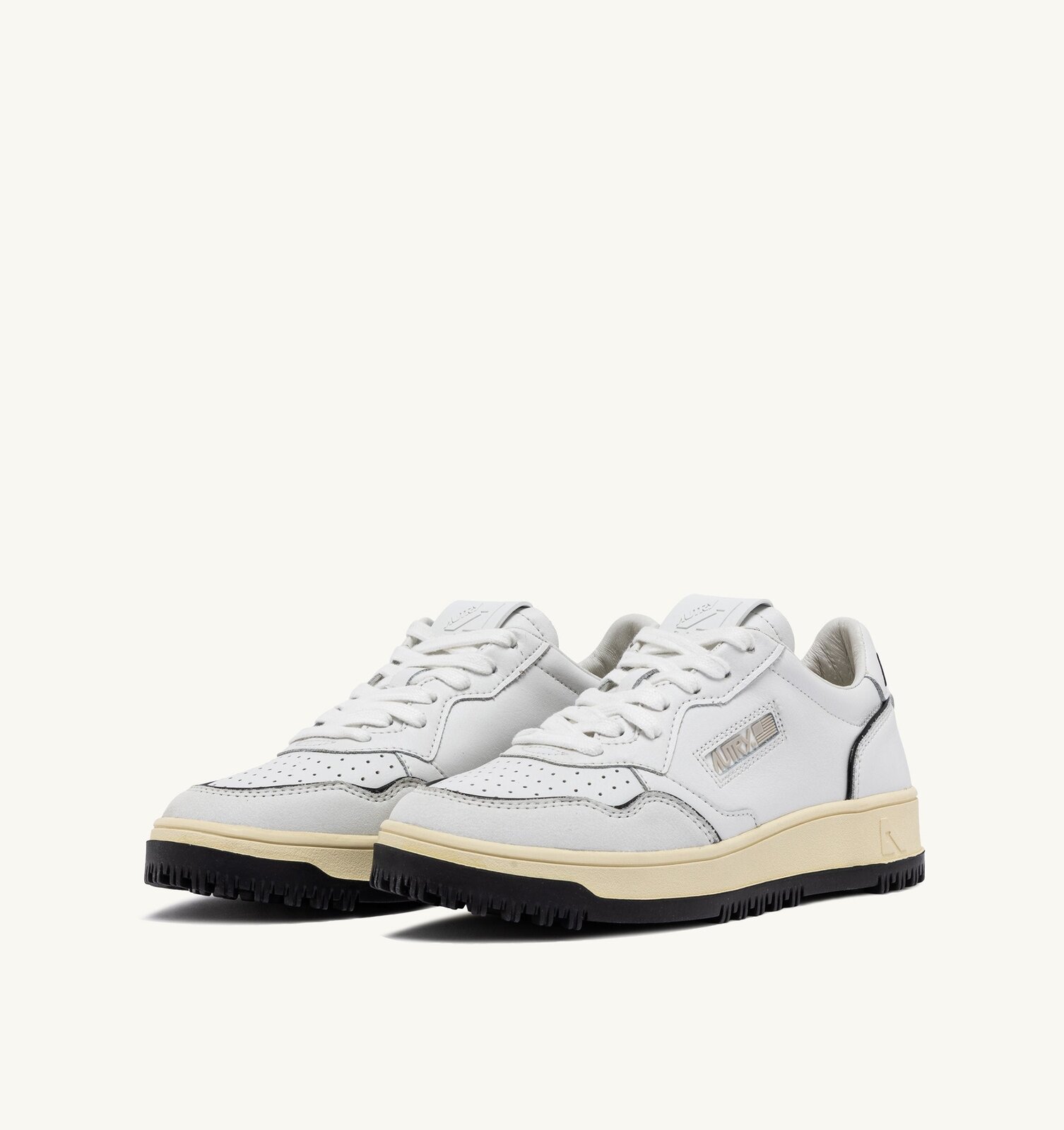 Golf Low en cuir coloris blanc et noir
