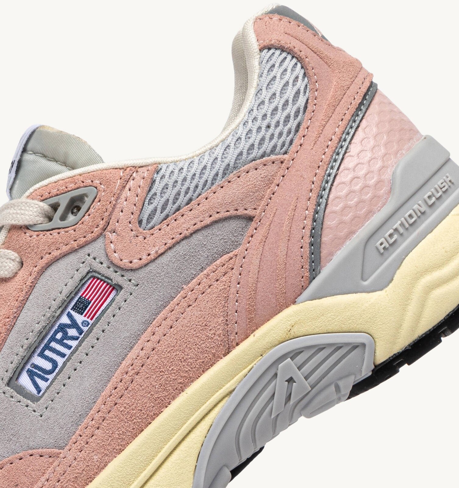 Hyperway en mesh et daim powder et argenté
