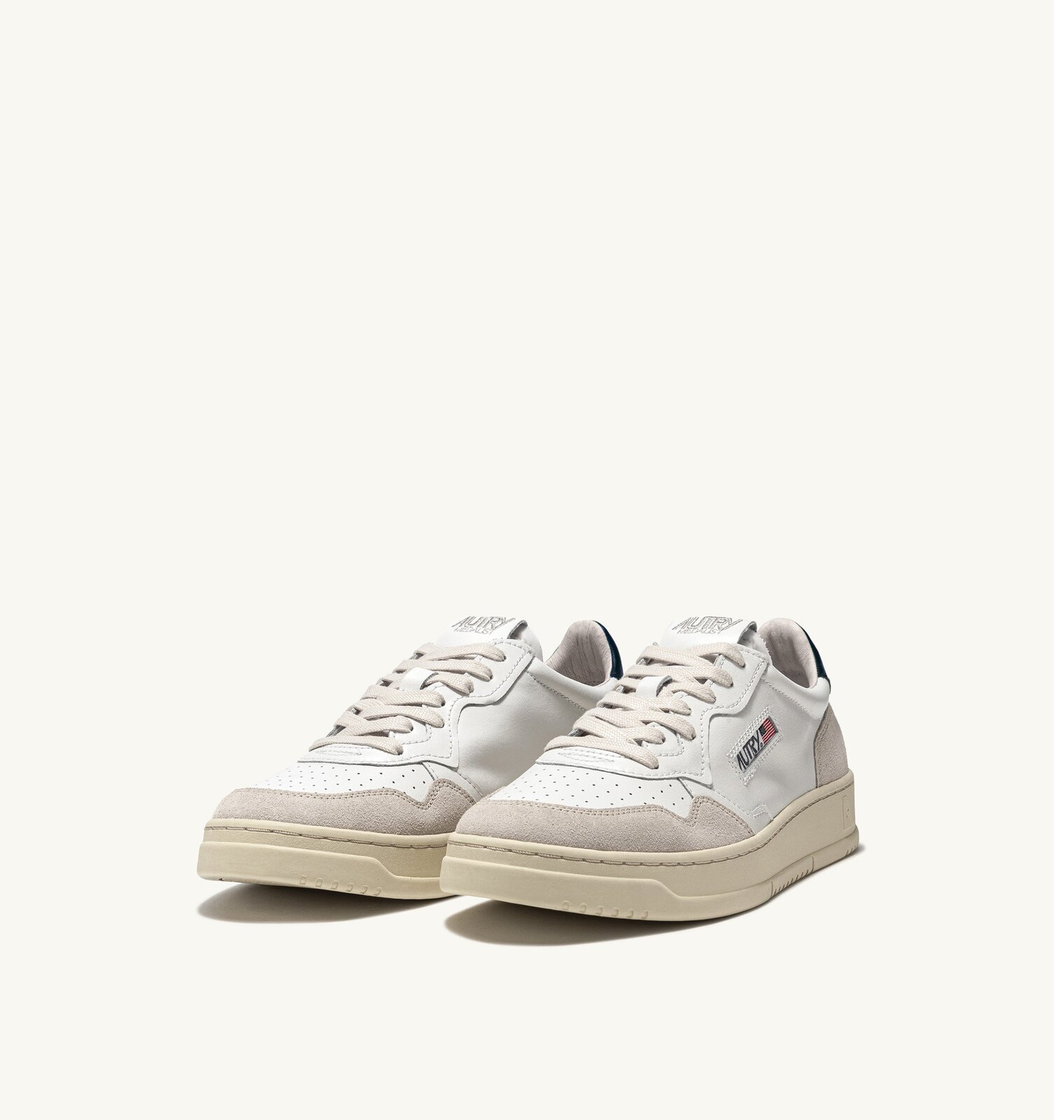 Medalist Low en cuir blanc et bleu et daim beige