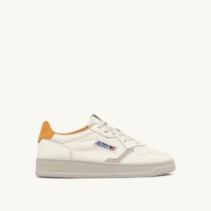Medalist Low en cuir coloris Apricot et Sand