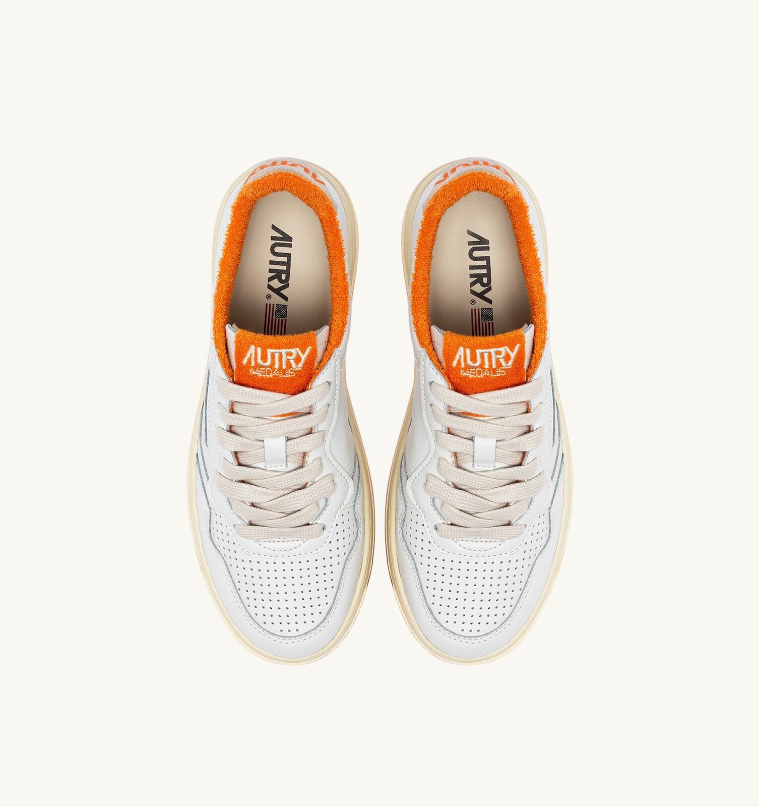 Medalist Low en cuir coloris blanc et Amberglow
