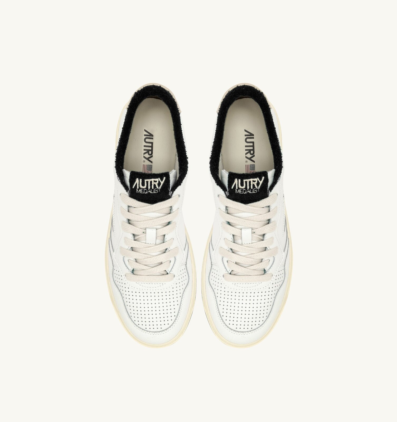 Medalist Low en cuir coloris blanc et noir