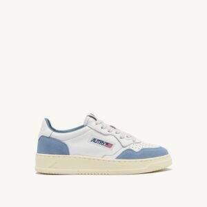 Medalist Low en cuir et daim blanc et bleu ciel