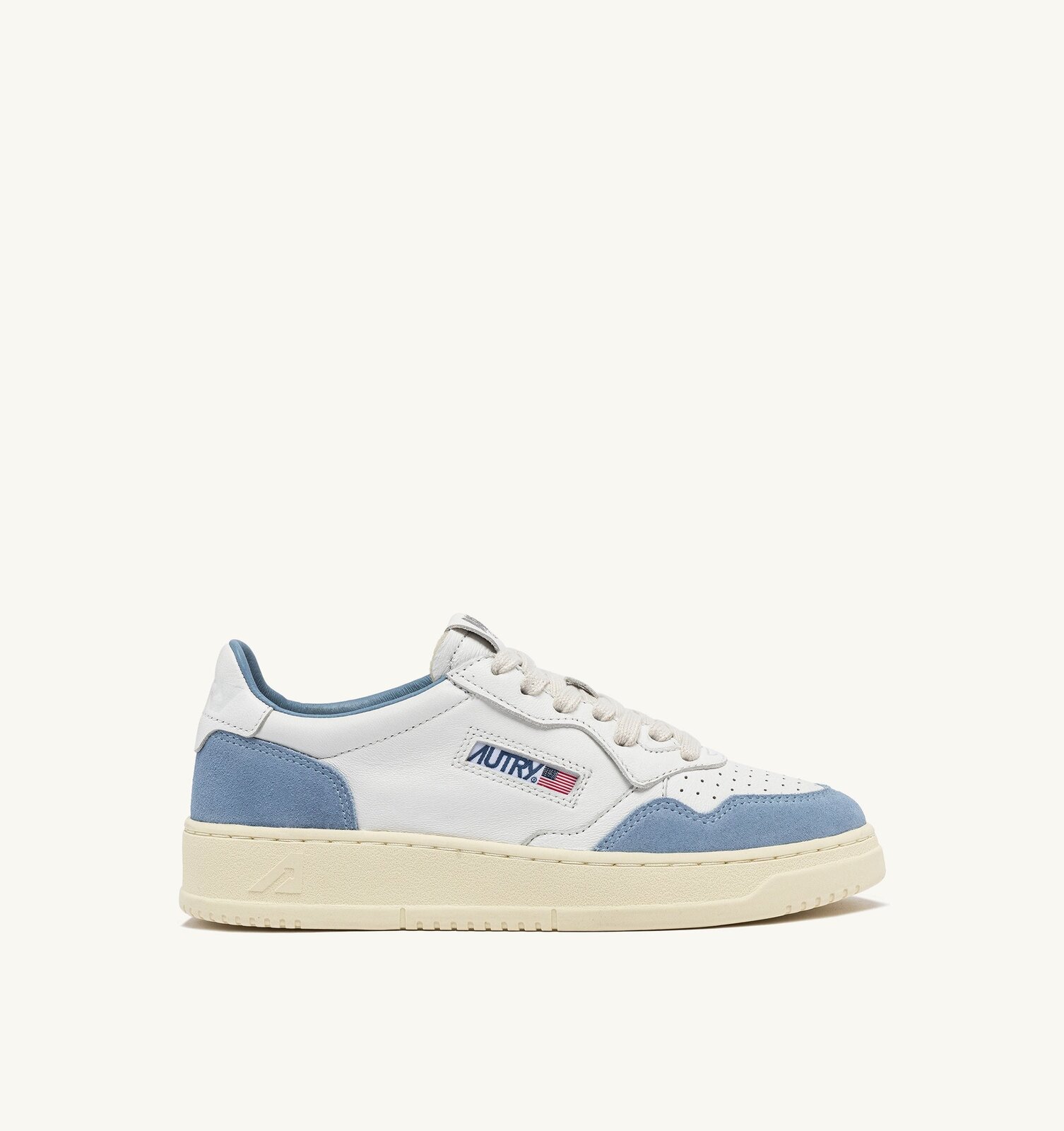 Medalist Low en cuir et daim blanc et bleu ciel