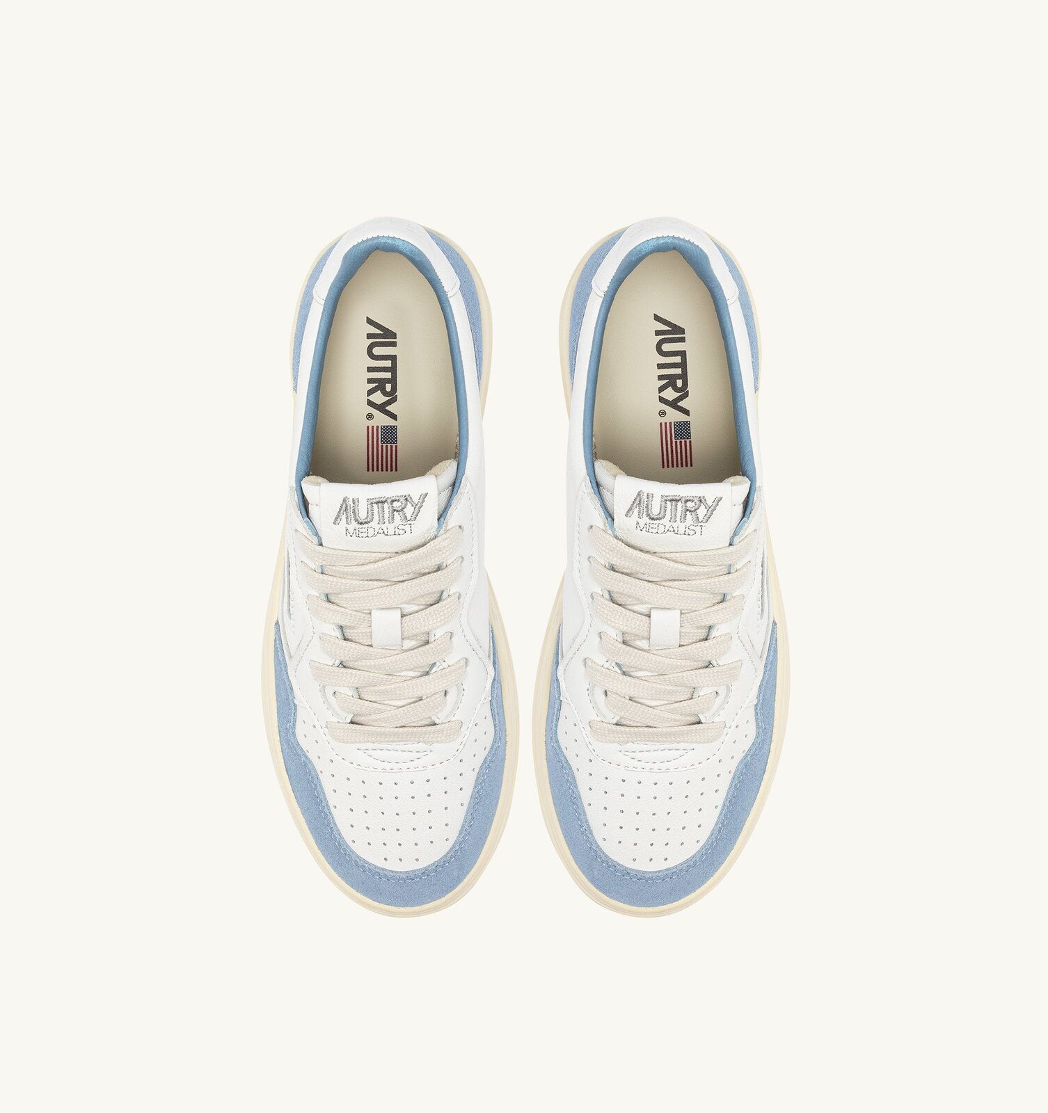 Medalist Low en cuir et daim blanc et bleu ciel