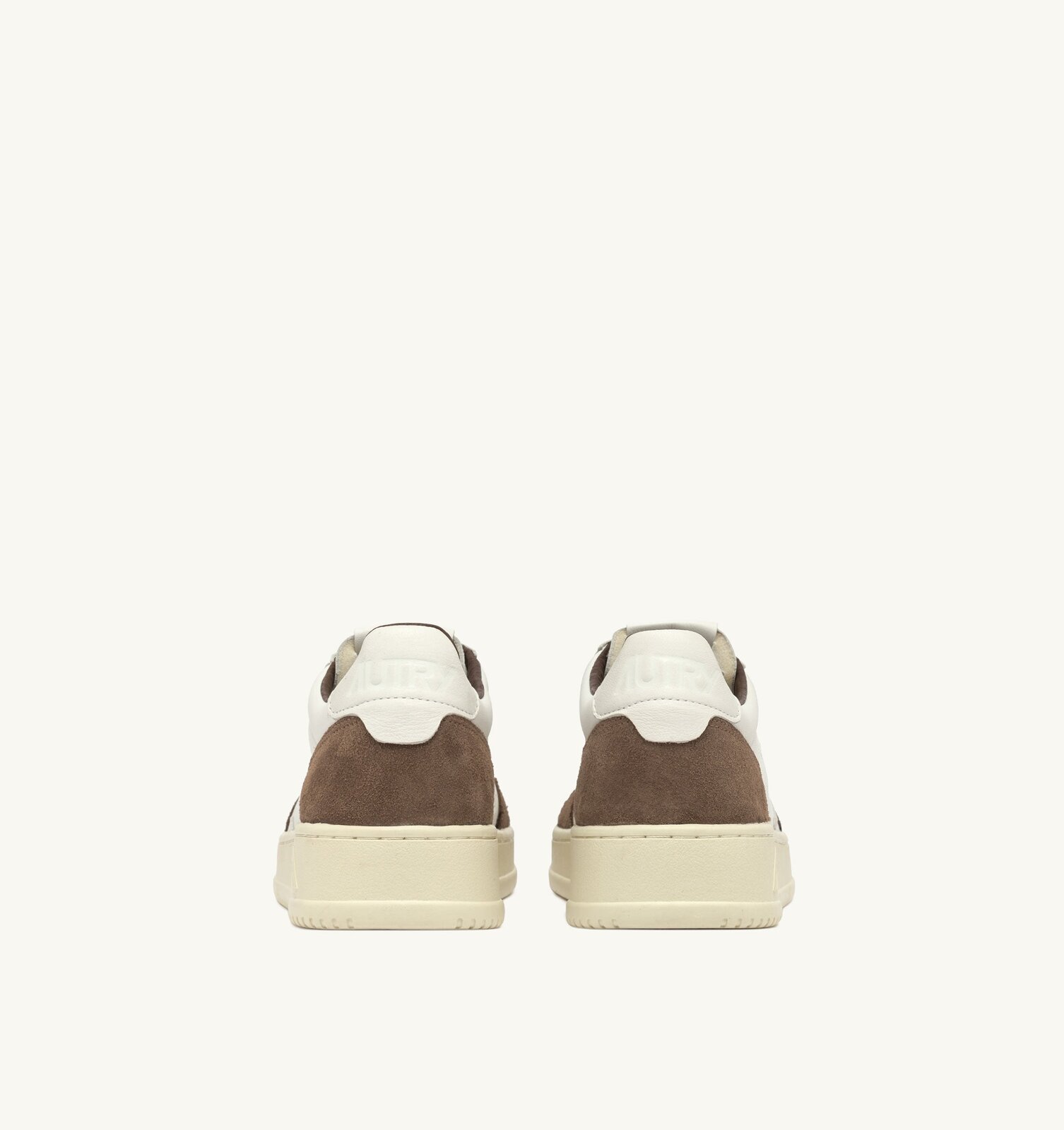 Medalist Low en cuir et daim coloris blanc et cigar