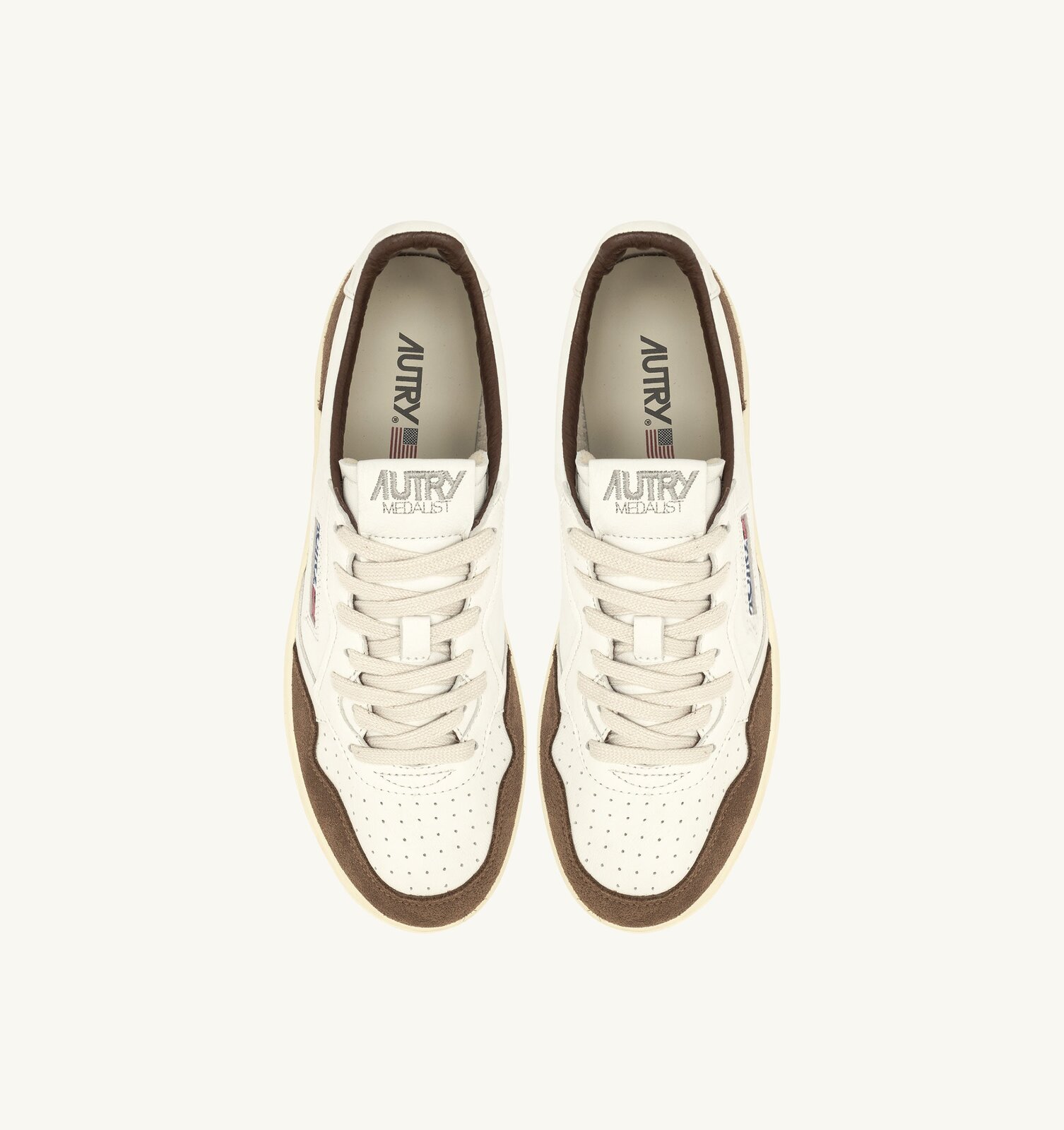 Medalist Low en cuir et daim coloris blanc et cigar